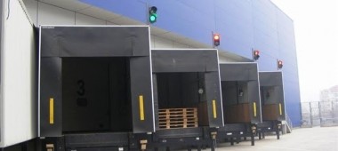 Dock Levellers for loading docks in Australia