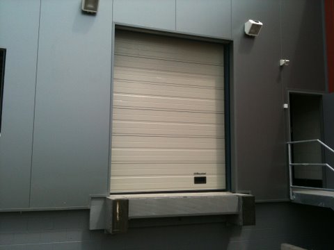 aldi retractable gate